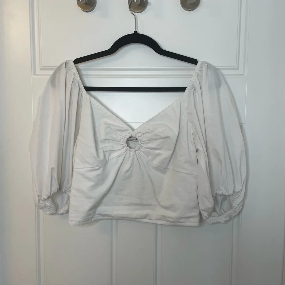 A&F Abercrombie 3/4 Puff Sleeve Women's Top Blouse M white chic - Picture 2 of 8